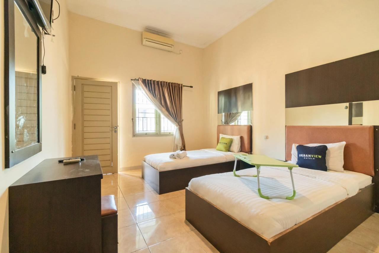 Urbanview Hotel Nugraha Palembang By Reddoorz Esterno foto