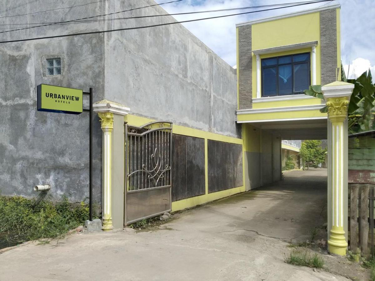 Urbanview Hotel Nugraha Palembang By Reddoorz Esterno foto