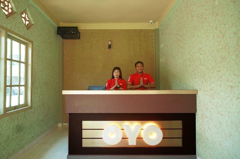 Urbanview Hotel Nugraha Palembang By Reddoorz Esterno foto